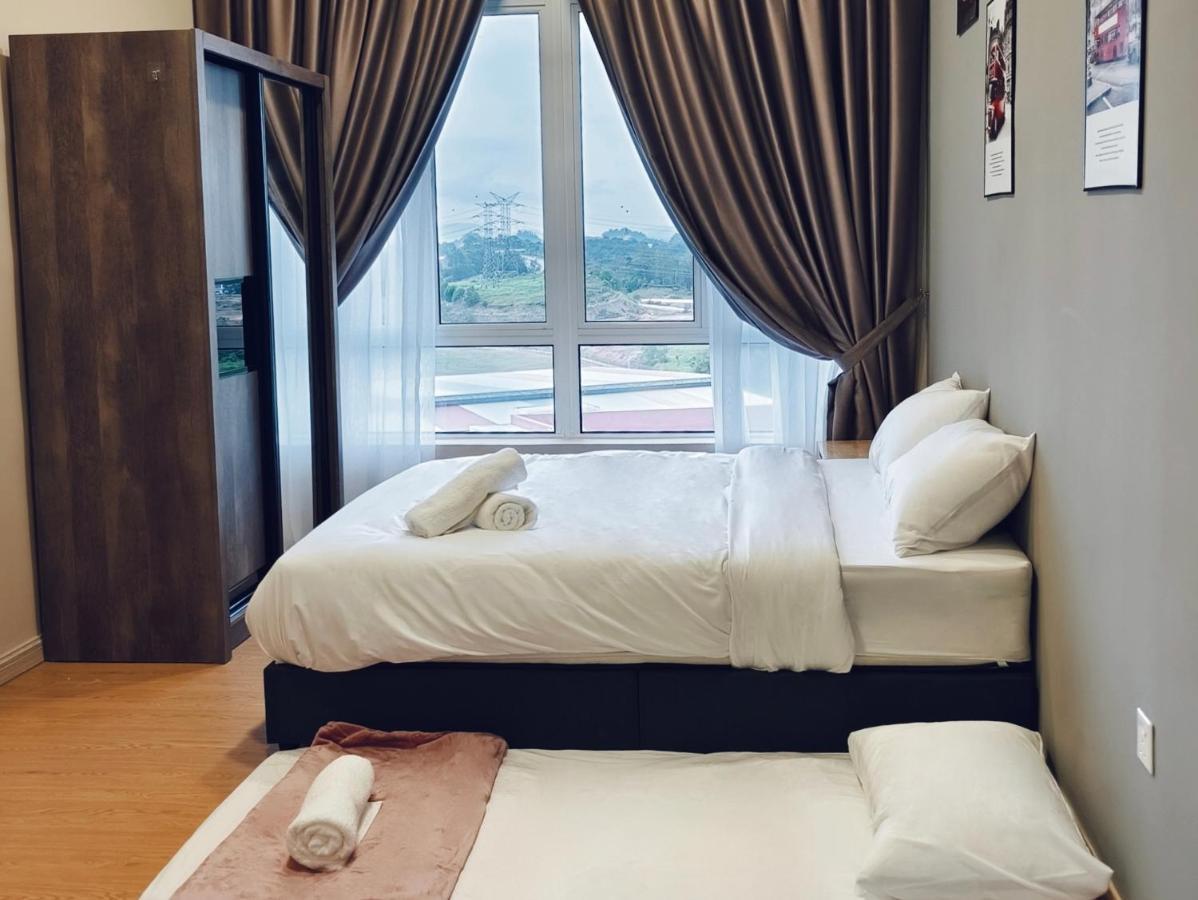 Valley Suites By Wyatthomes Kuantan Bagian luar foto